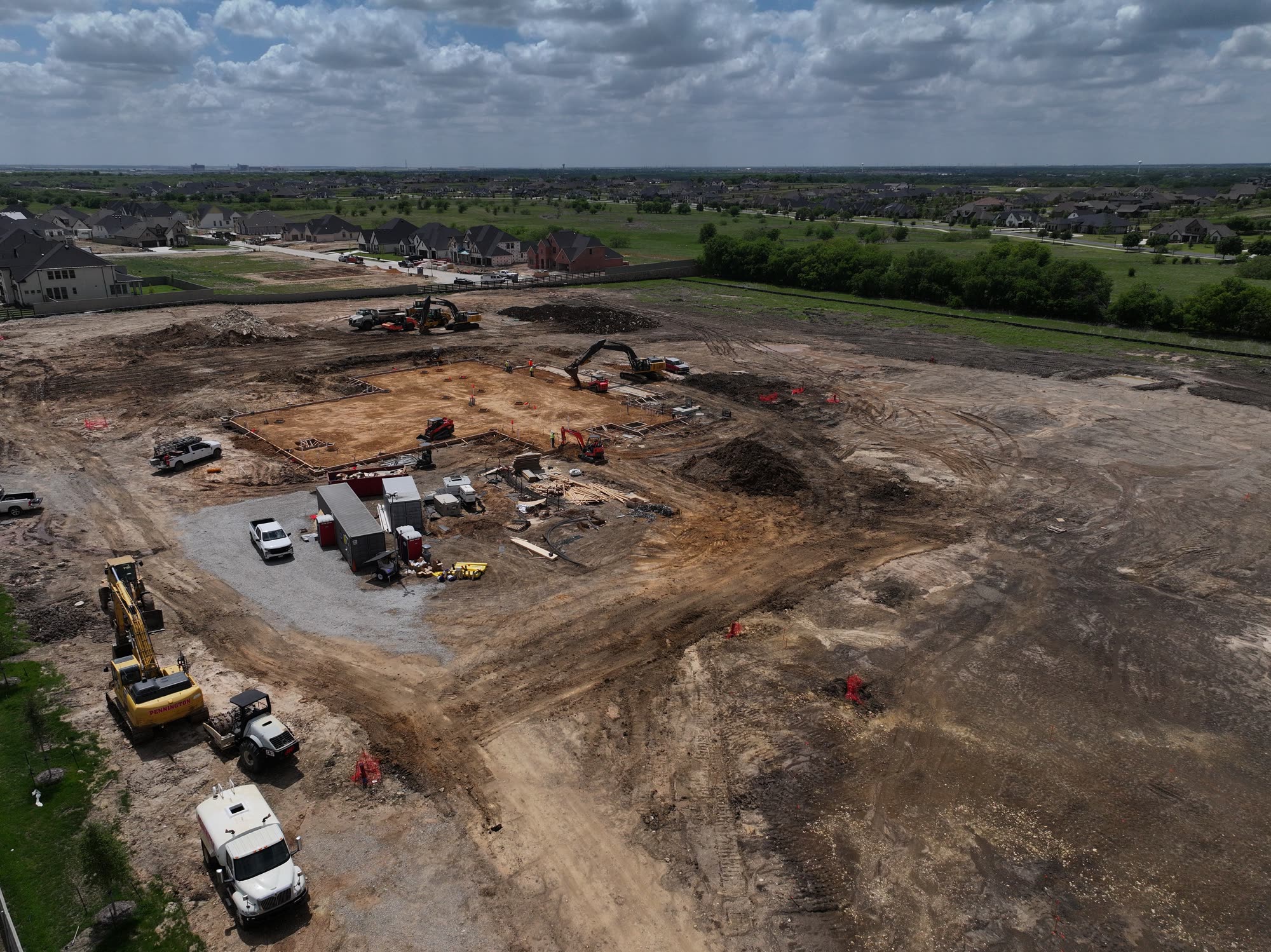 Drone still of a Northlake commercial build